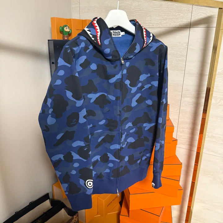 [BUNJANG] BAPE Color Camo Shark Full Zip Hoodie Navy / [xl사이즈]베이프 컬러 카모 샤크 풀집업 후드 네이비