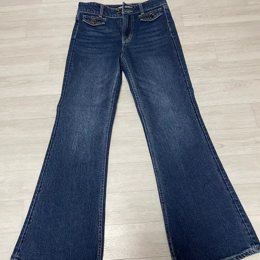 [BUNJANG] H&amp;M Bootcut Denim Jeans EU34 / h&amp;m 부츠컷 데님 진 EU34사이즈