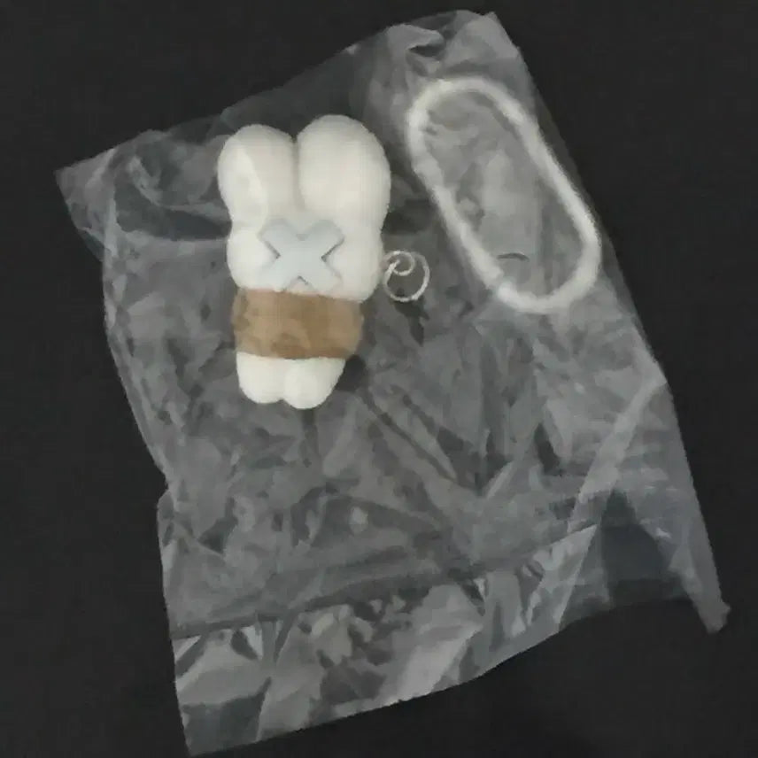 [BUNJANG] beco+81 Shirimimi Usagi Carabiner Figure Mascot / beco+81 시리미미 우사기 카라비너 피규어 마스코트