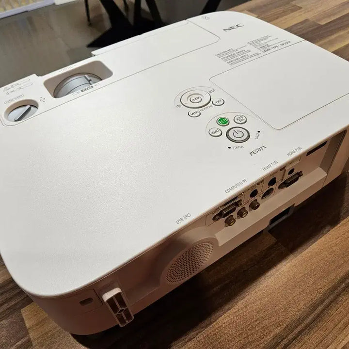 [BUNJANG] NEC PE501X 5000 ANSI Lumens Projector / (실사용 15시간) 5000안시 NEC PE501X 빔프로젝터 판매