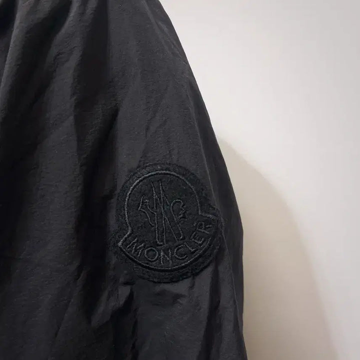 [SOLD OUT] [MONCLER] 몽클레어 지니어스 바람막이