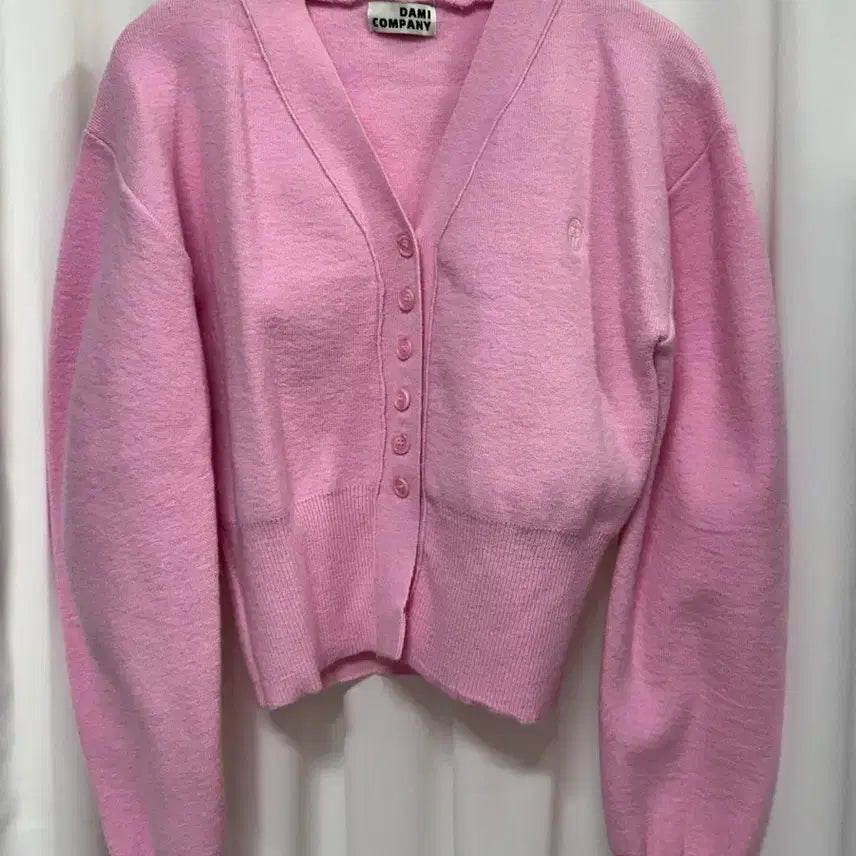 [BUNJANG] DAMI COMPANY Pink Soft V-Neck Cardigan / 다미컴퍼니 핑크 소프트 브이넥 가디건