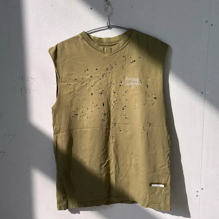 [BUNJANG] Satisfy Sleeveless T-Shirt / Satisfy 민소매