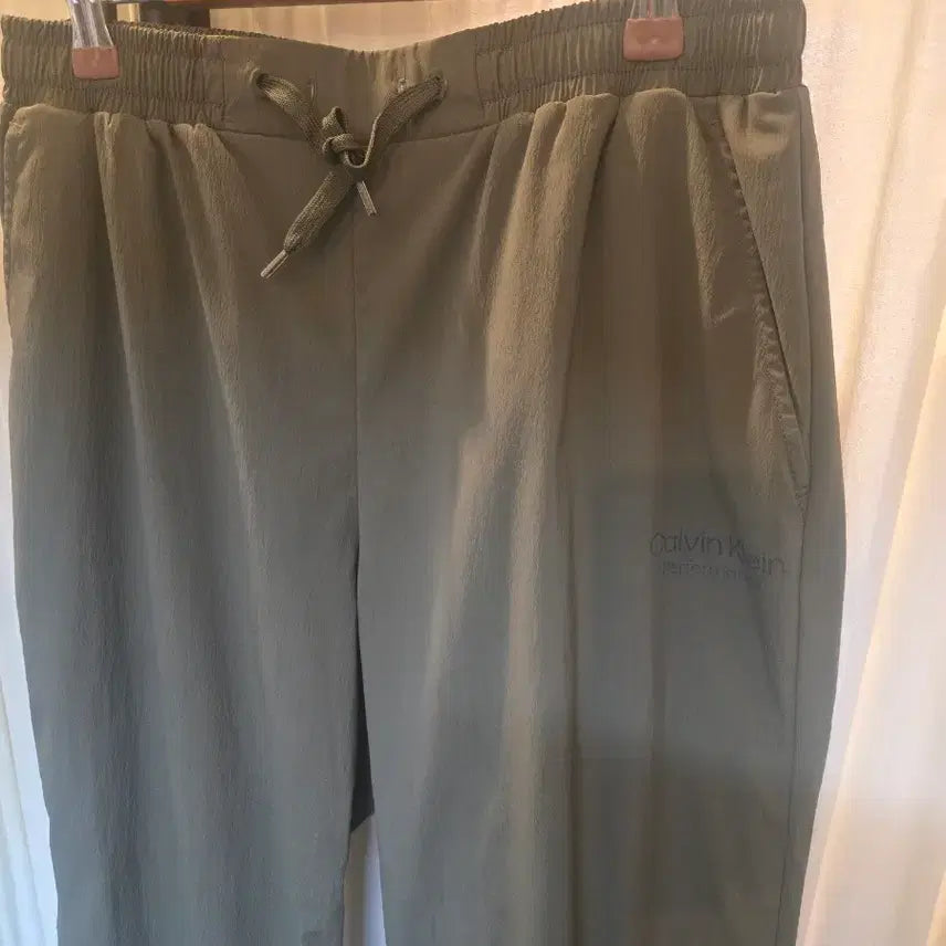 [BUNJANG] Calvin Klein Jogger Pants / ck 조거팬츠