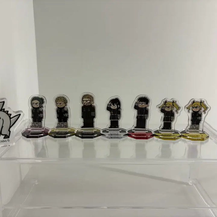 [BUNJANG] Kaiju No. 8 Loft Jirori Acrylic Stand Bundle / 괴수8호 로프트 지로리 아크릴 스탠드 일괄