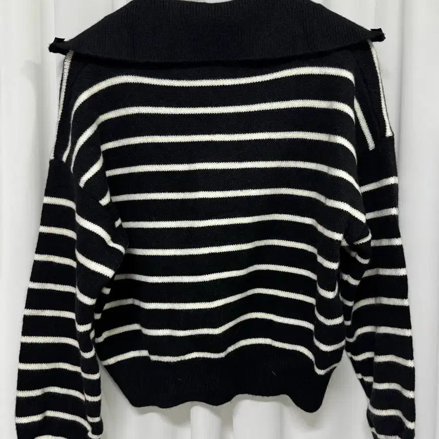 [BUNJANG] Striped Half-Zip High Neck Knit Sweater / [새상품] 스트라이프 반집업 하이넥 카라 니트