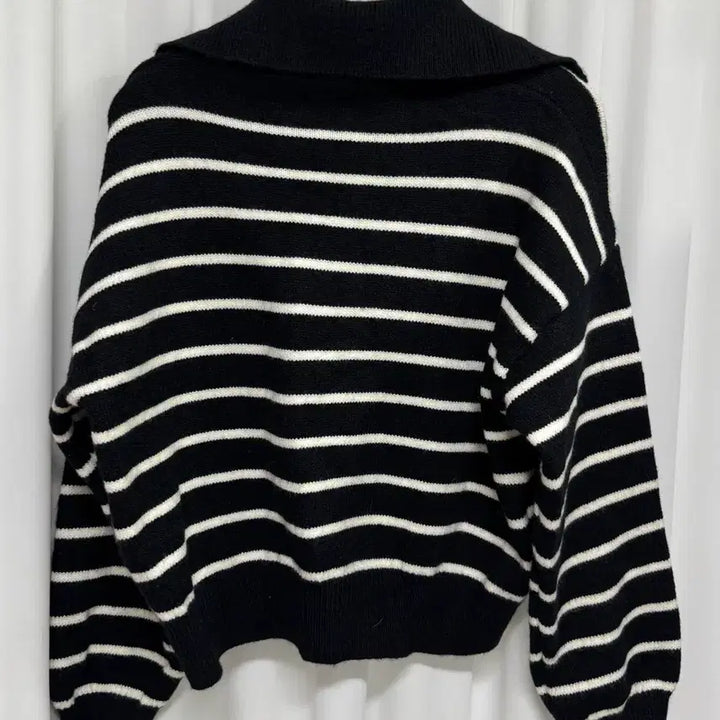 [BUNJANG] Striped Half-Zip High Neck Knit Sweater / [새상품] 스트라이프 반집업 하이넥 카라 니트