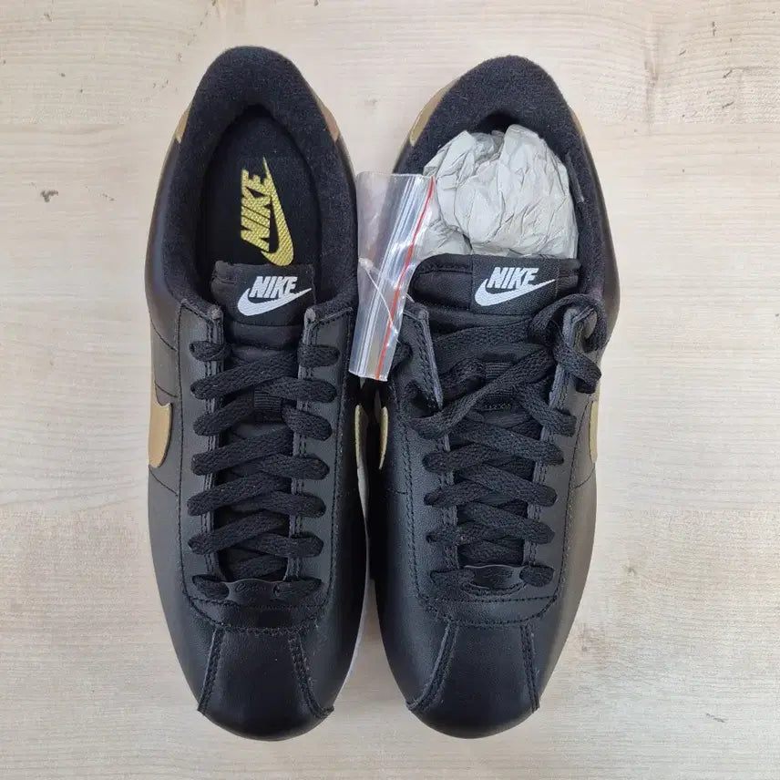 [BUNJANG] Nike Cortez Basic Leather SE Black Sneakers / 나이키 코르테즈 베이직 레더 SE 블랙 (SHOE_NIKE_030)