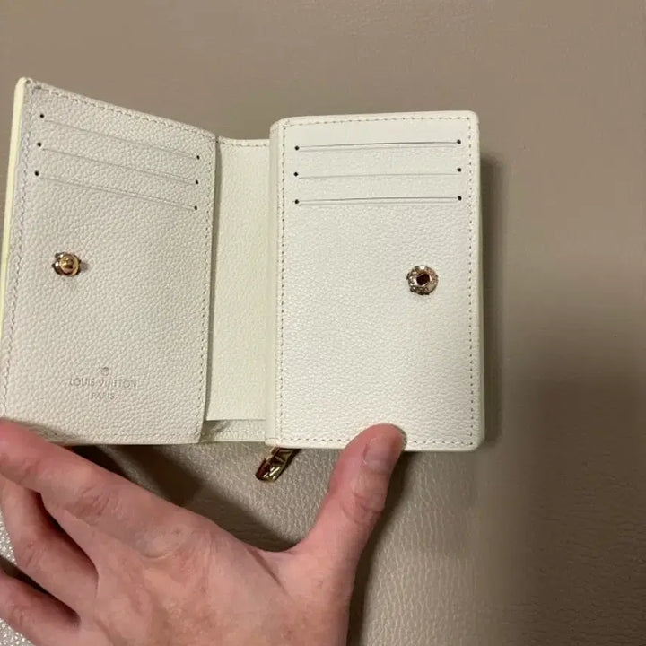 [BUNJANG] Louis Vuitton Monogram White Bifold Wallet / 루이비통 화이트 모노그램 반지갑