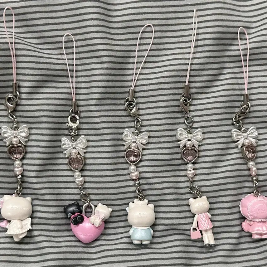 [BUNJANG] Sanrio Hello Kitty 50th Anniversary Angel Devil Keyring / 헬로키티 산리오 유메미루 50주년 천사악마 키링 스트랩 자물쇠 가챠