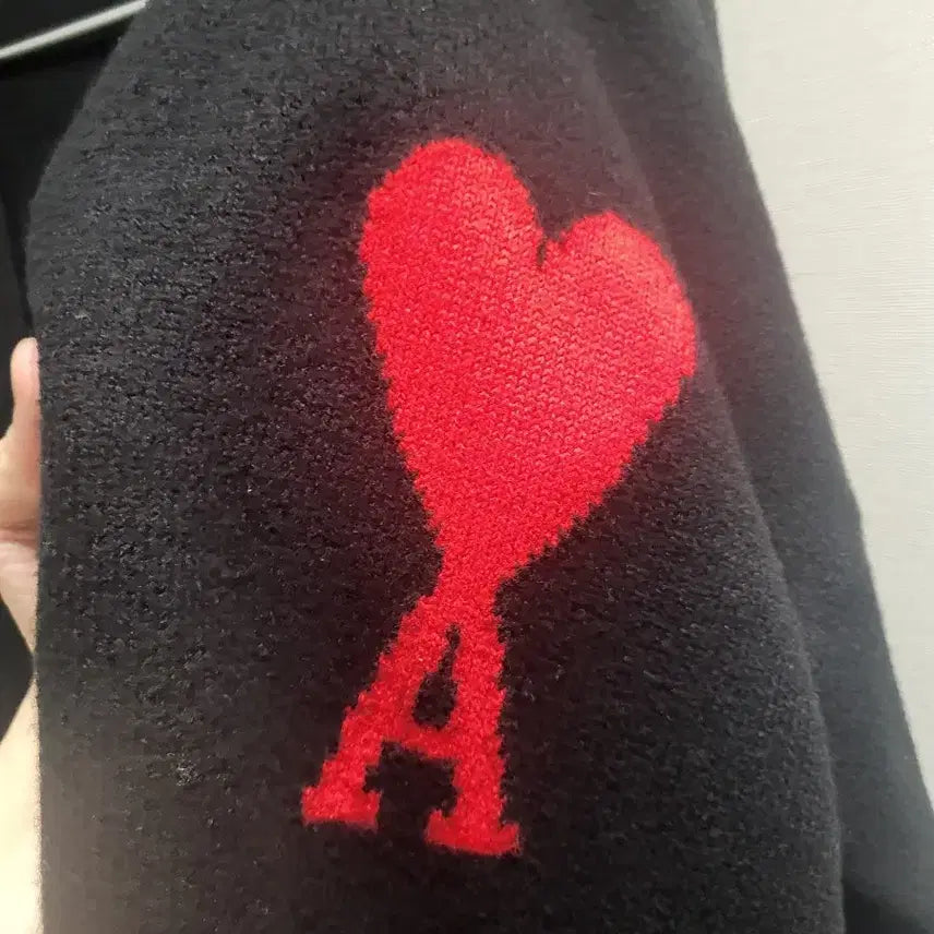 [BUNJANG] Ami Big Heart Intarsia Cardigan (L) / 아미 빅하트 인타르시아 가디건 오버핏L