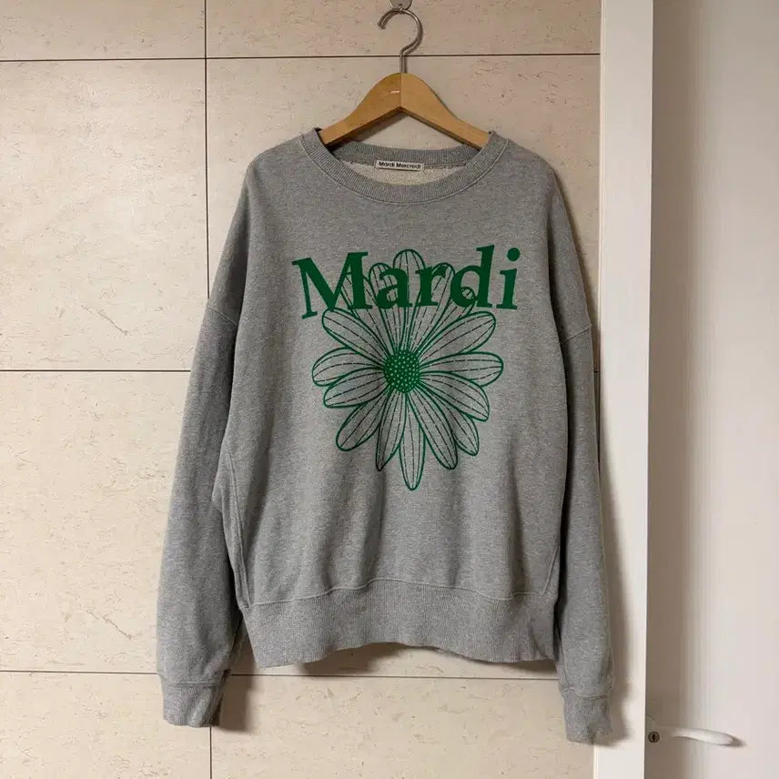 [BUNJANG] Mardi Mercredi Gray Sweatshirt / 마르디 메크르디 맨투맨 그레이