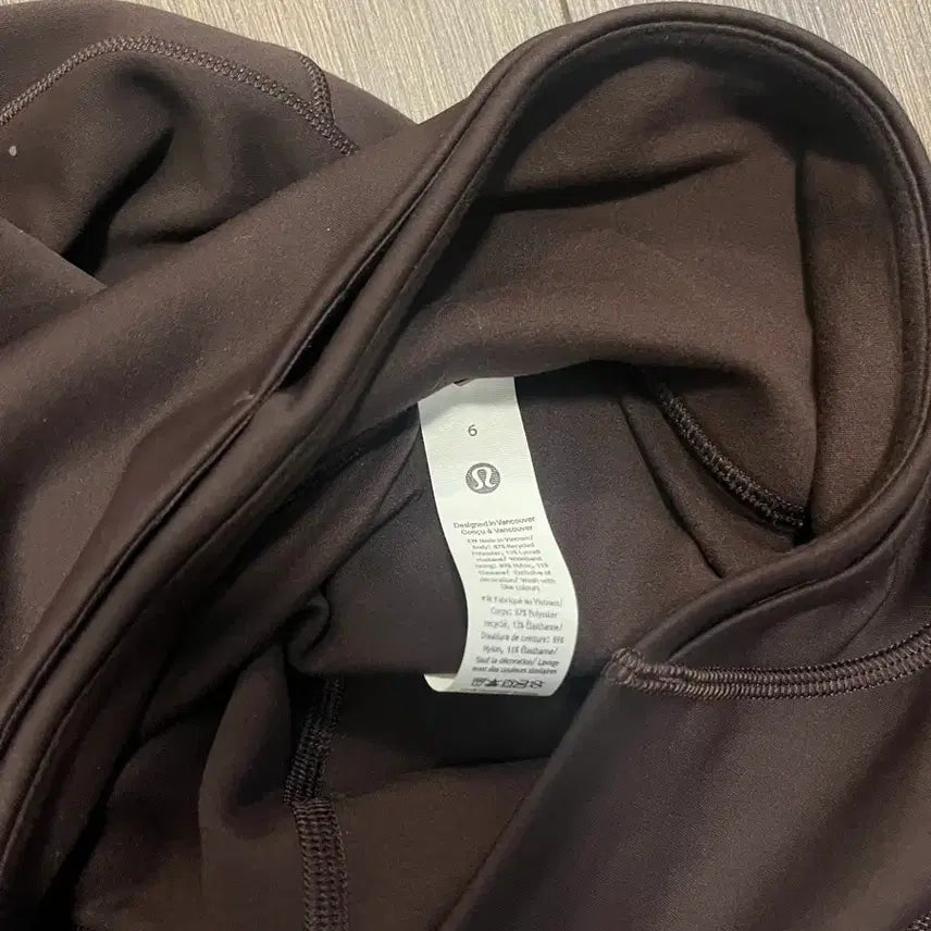 [SOLD OUT] 룰루레몬 패스트 앤 프리 겨울용 6 25인치