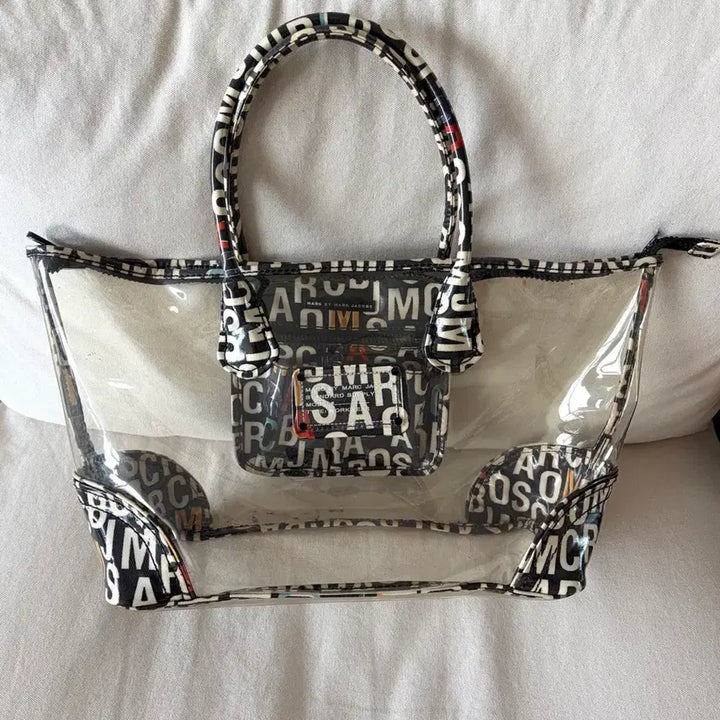 [SOLD OUT] 마크 제이콥스 (Marc Jacobs) 빈티지 PVC 숄더백 (블랙 /