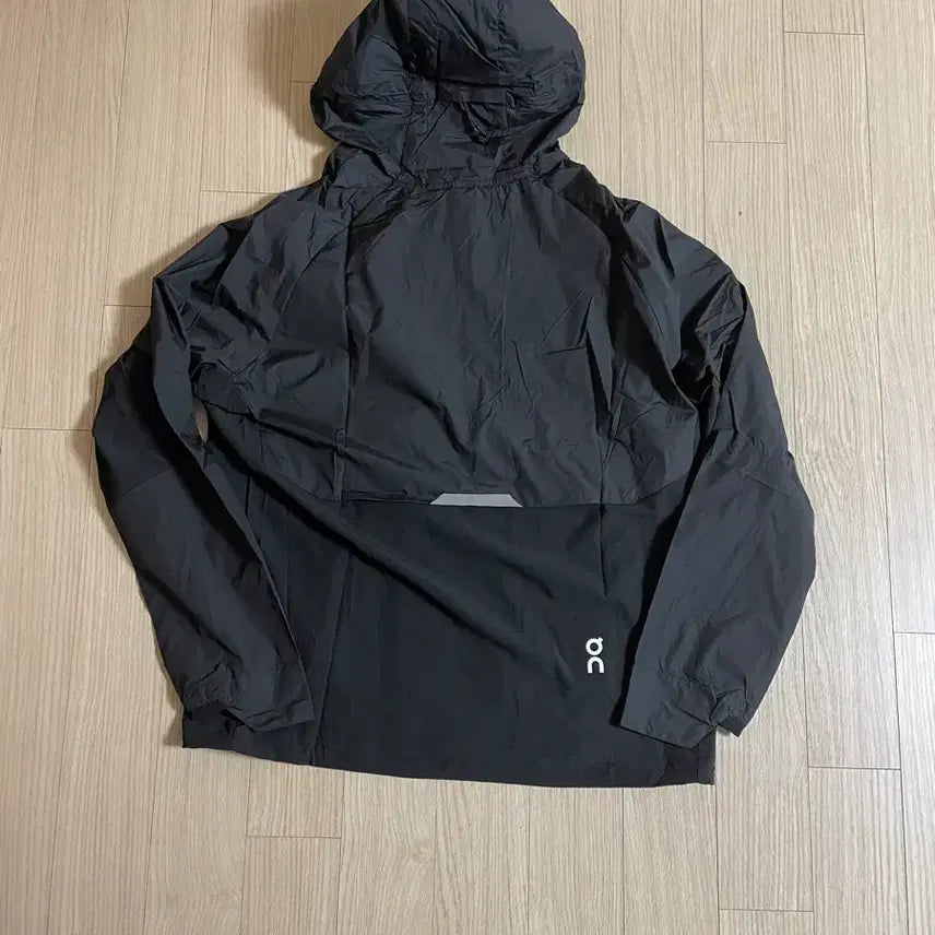 [BUNJANG] On Running Core Jacket Black Windbreaker / 온러닝 블랙 바람막이 코어 자켓