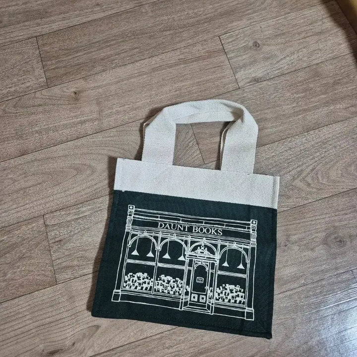 [SOLD OUT] 던트북스 Daunt Books 에코백 그린