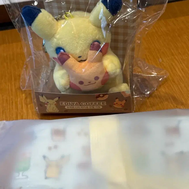 [BUNJANG] Ediya Pikachu Keyring / 이디야 피카츄 키링