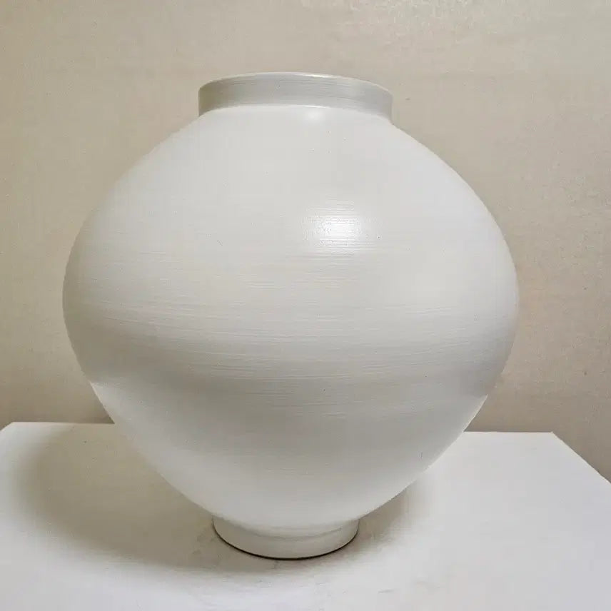 [BUNJANG] Large Matte White Moon Jar (48cm) / 무광 대형 달항아리 3번  (48cm)