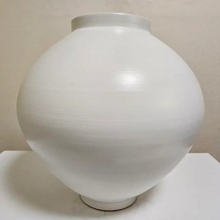 [BUNJANG] Large Matte White Moon Jar (48cm) / 무광 대형 달항아리 3번  (48cm)