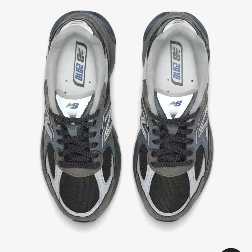 [BUNJANG] New Balance 2010 Sneakers / 뉴발란스 2010 / 275 사이즈