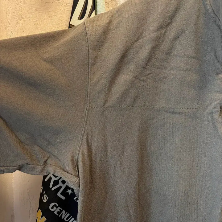 [SOLD OUT] 유니클로 엔지니어드가먼츠 pk카라티 카키색