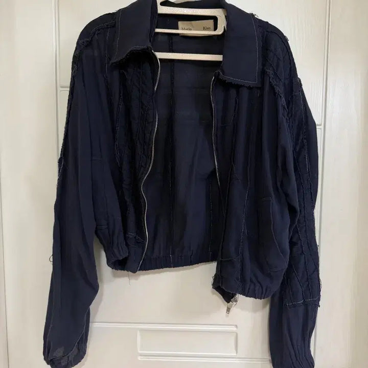 [SOLD OUT] 마뗑킴 빈티지 자켓 네이비