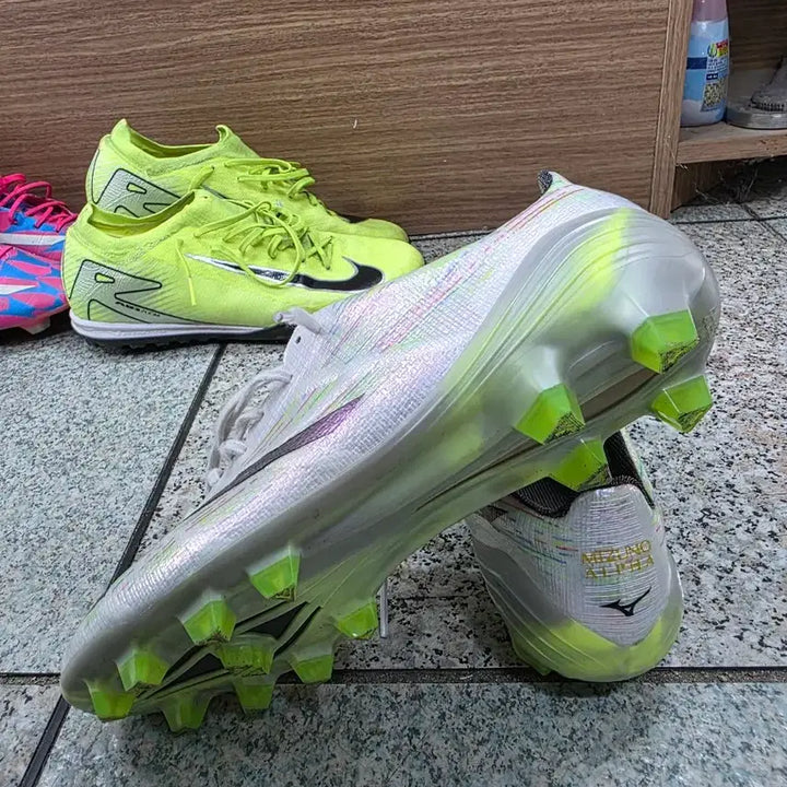 [BUNJANG] Mizuno Alpha 2 MD 265mm Soccer Cleats / 미즈노 알파2 MD 265미리 판매