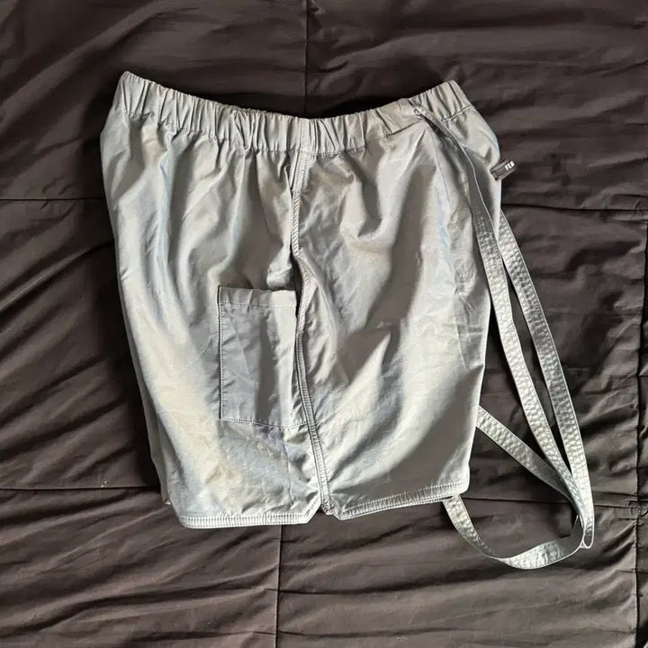 [SOLD OUT] FEAR OF GOD 6th 밀리터리 쇼츠 M
