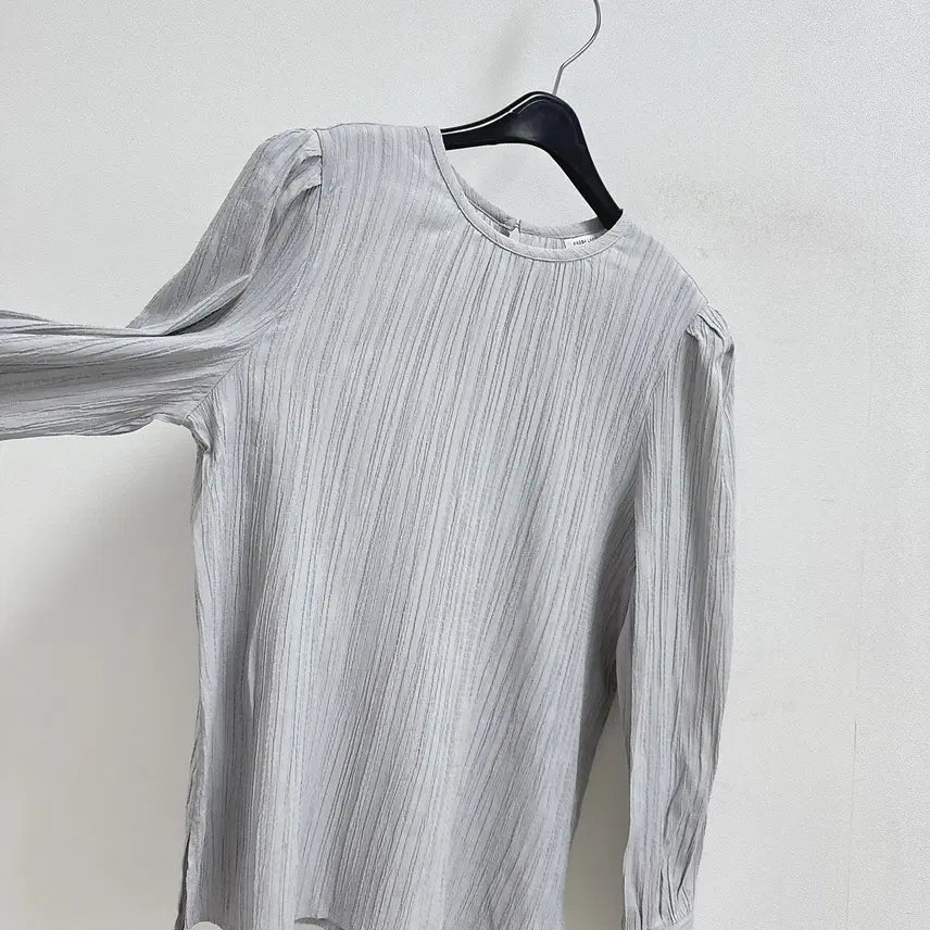 [BUNJANG] Freshlabel Ria Puff Blouse / 프레시라벨 리아 퍼프 블라우스