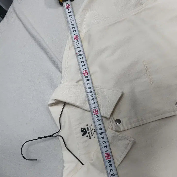 [BUNJANG] New Balance Coach Jacket Ivory XL / 뉴발란스 코치 자켓 아이보리 xl