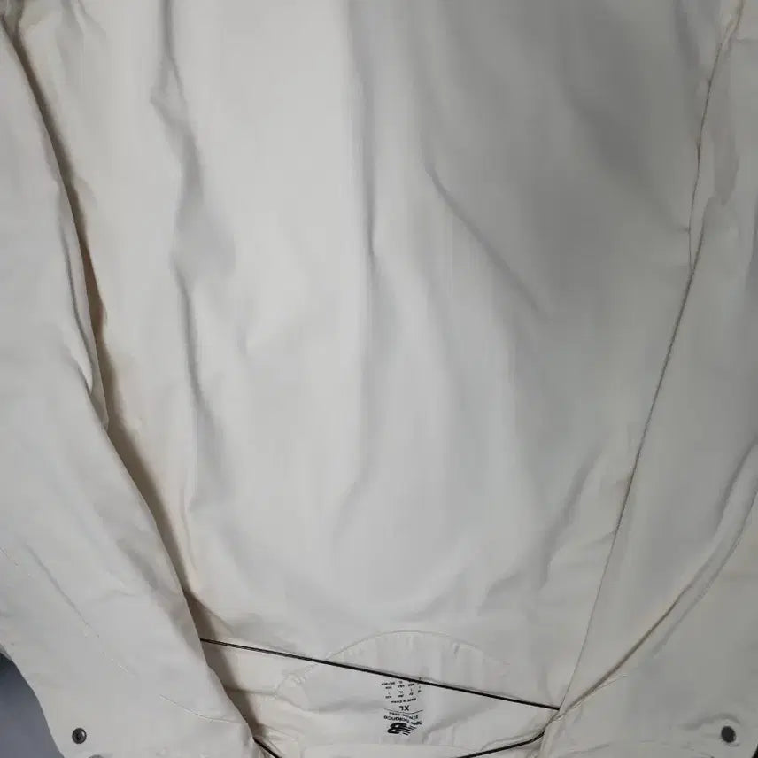 [BUNJANG] New Balance Coach Jacket Ivory XL / 뉴발란스 코치 자켓 아이보리 xl