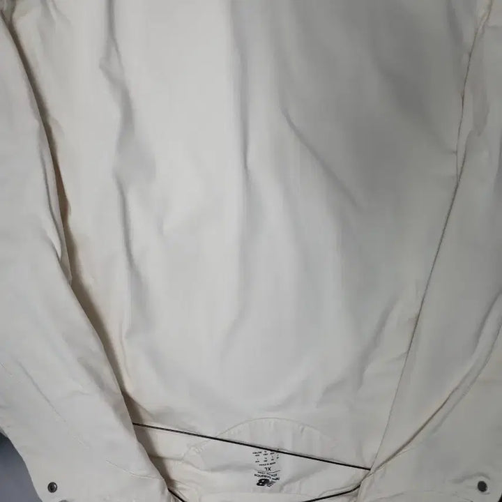 [BUNJANG] New Balance Coach Jacket Ivory XL / 뉴발란스 코치 자켓 아이보리 xl