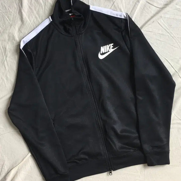 [SOLD OUT] 나이키 사이드라인 트랙탑져지