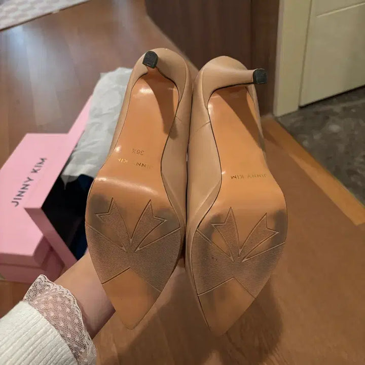 [BUNJANG] Jinny Kim J Platform Pumps 9cm - Beige/Black / 새상품) 지니킴 제이 플랫폼 펌프스 9cm 235 /베이지 블랙 2개 있