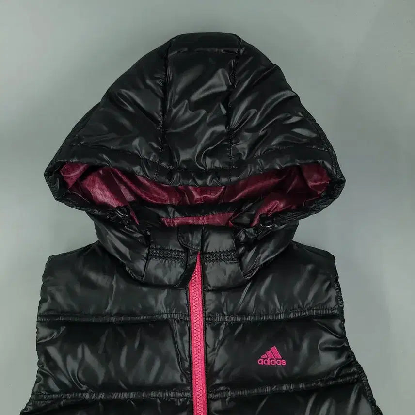 [BUNJANG] Adidas Hooded Duck Down Vest / 아디다스 반광 블랙 퍼플 배색 로고 J 커플 덕다운 오리털 후드 패딩조끼