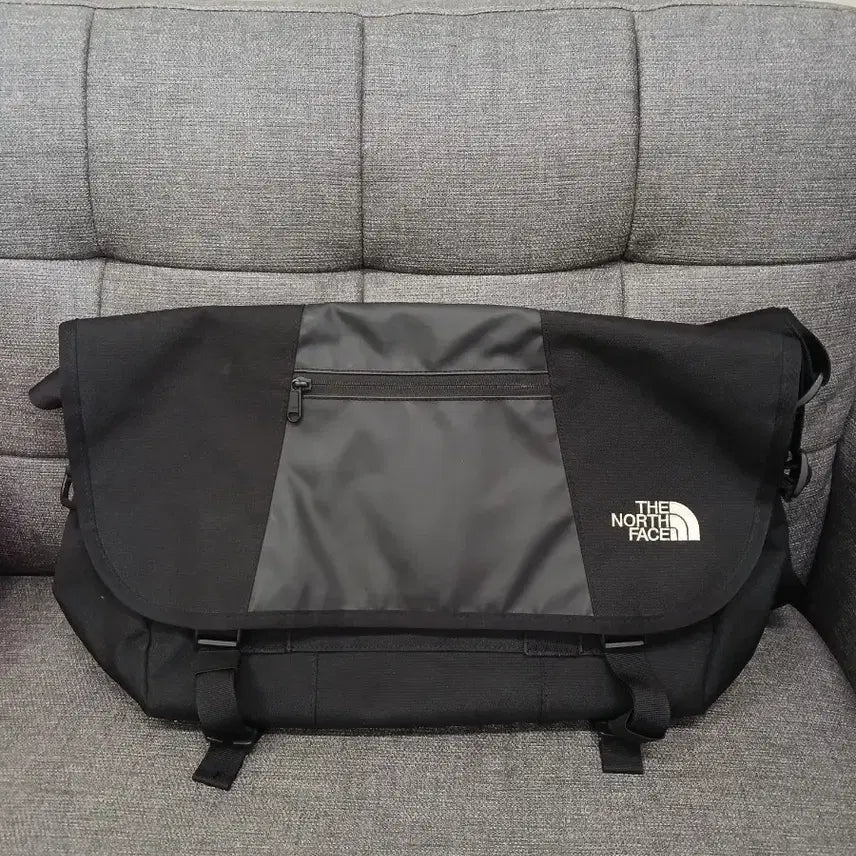[BUNJANG] The North Face Super Messenger Bag / 노스페이스 슈퍼 메신저백 가방