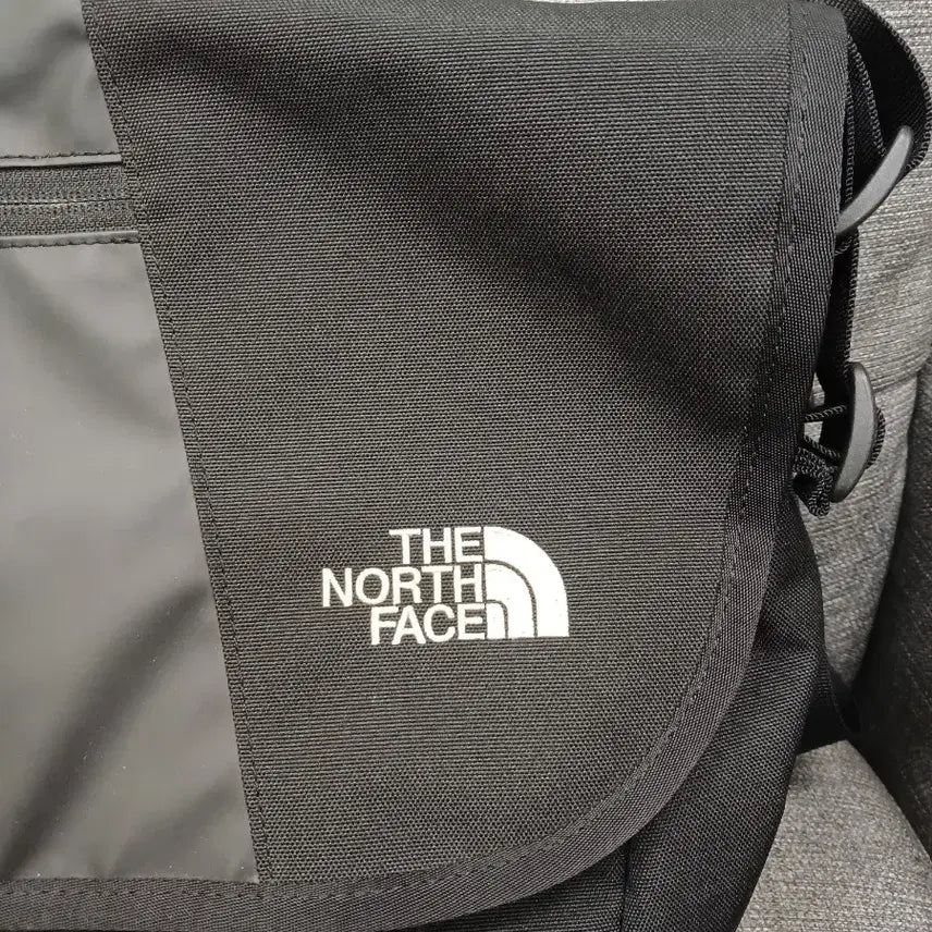 [BUNJANG] The North Face Super Messenger Bag / 노스페이스 슈퍼 메신저백 가방