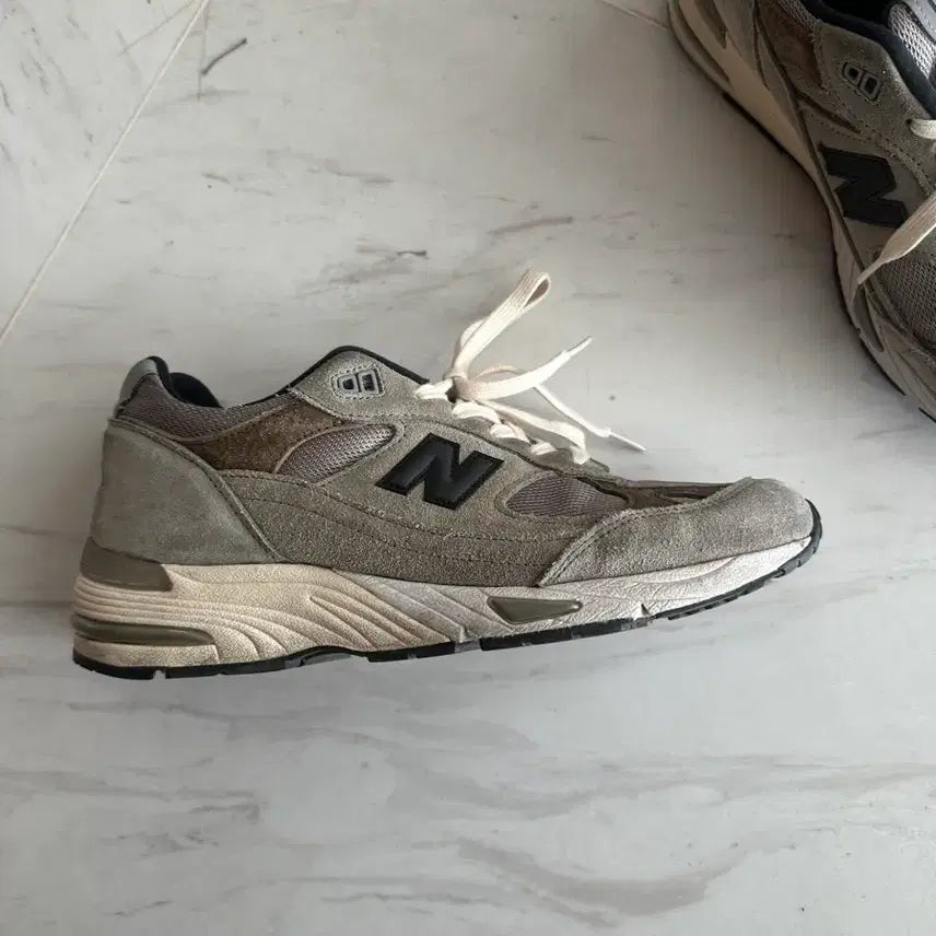 [BUNJANG] Zound New Balance 991 Sneakers / 자운드 뉴발란스 991 280