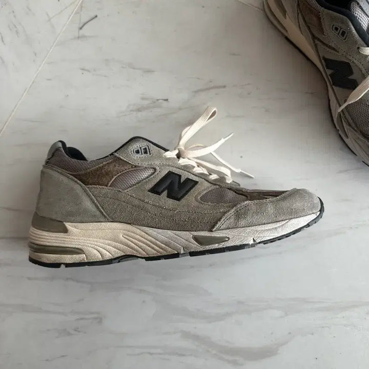 [BUNJANG] Zound New Balance 991 Sneakers / 자운드 뉴발란스 991 280
