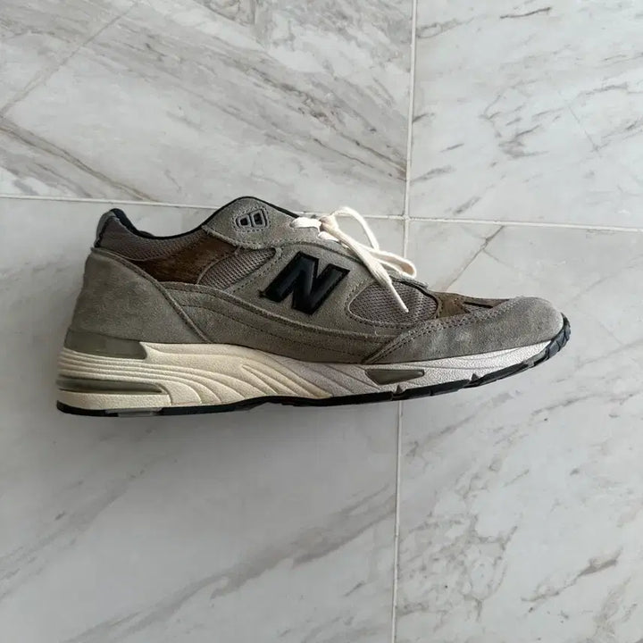 [BUNJANG] Zound New Balance 991 Sneakers / 자운드 뉴발란스 991 280