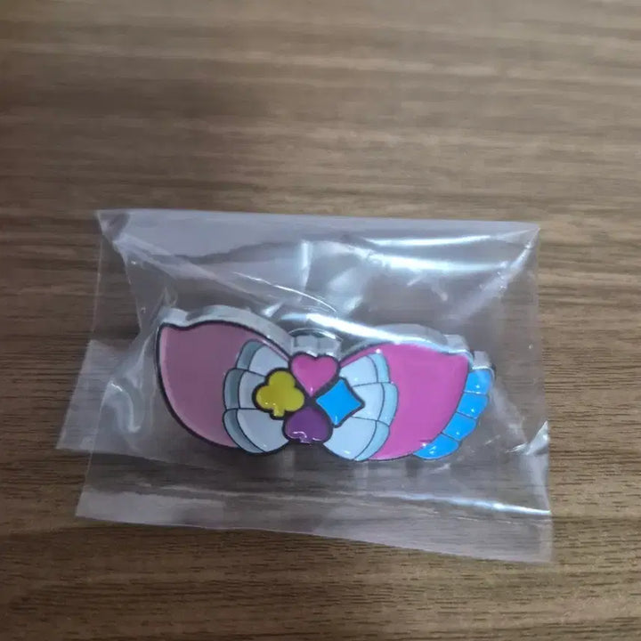 [SOLD OUT] 스타파라 핀뱃지 아카리 리본
