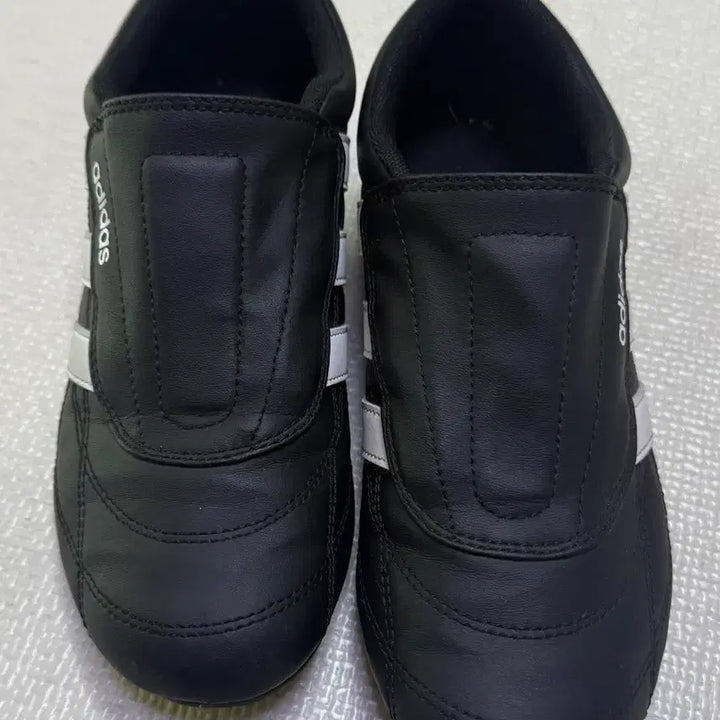 [BUNJANG] Adidas Tae Kwon Do Shoes 235 / 아디다스태권도화 235