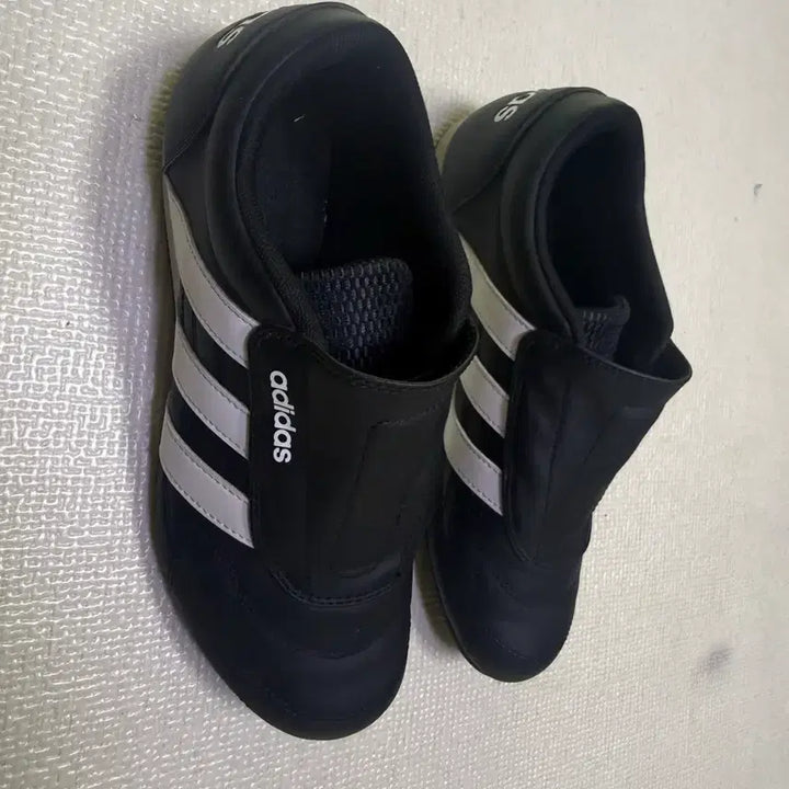 [BUNJANG] Adidas Tae Kwon Do Shoes 235 / 아디다스태권도화 235