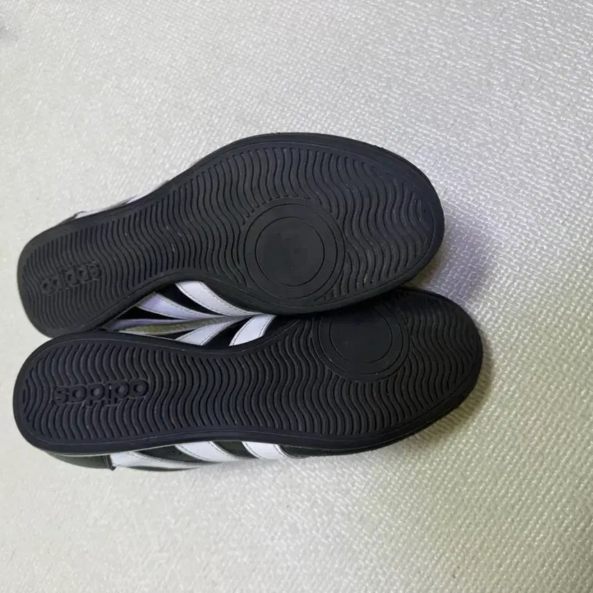 [BUNJANG] Adidas Tae Kwon Do Shoes 235 / 아디다스태권도화 235