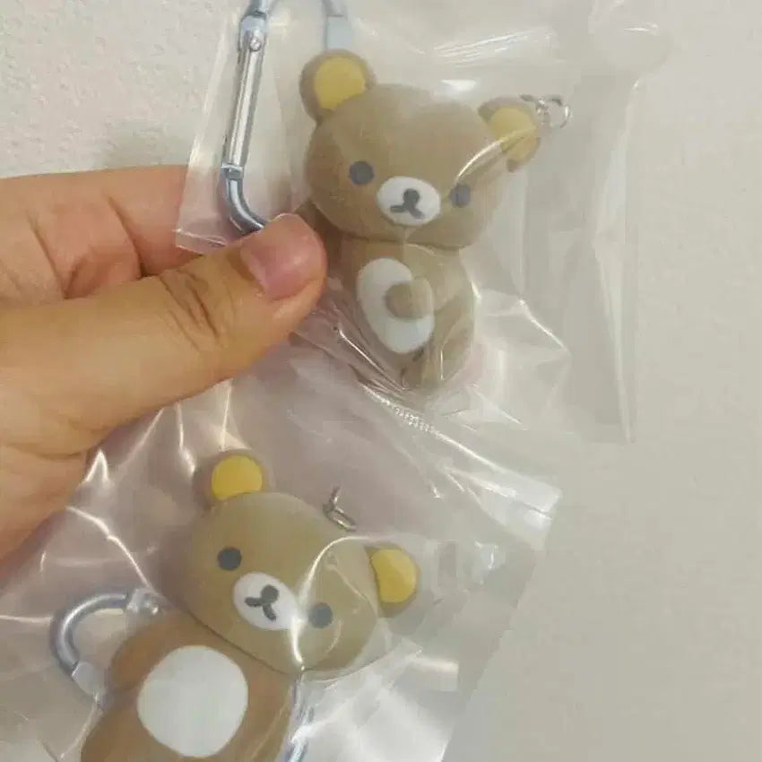 [BUNJANG] Rilakkuma Flocked Random Keyring / 리락쿠마 플로키 랜덤키링 카리비너 새상품