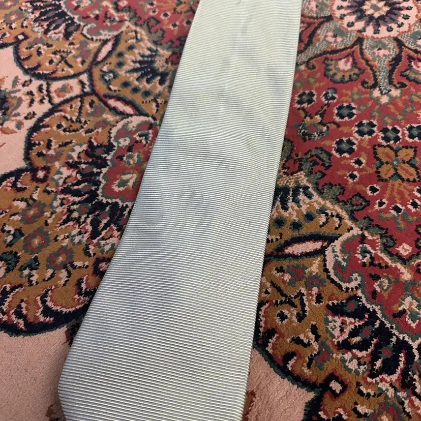 [BUNJANG] Burberry Necktie (Discolored) / 버버리 BURBERRY 명품 넥타이 악세사리 (변색/탈색)