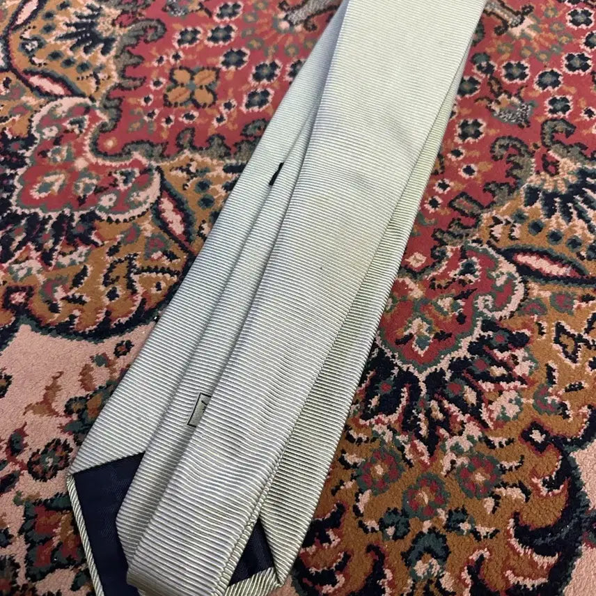 [BUNJANG] Burberry Necktie (Discolored) / 버버리 BURBERRY 명품 넥타이 악세사리 (변색/탈색)