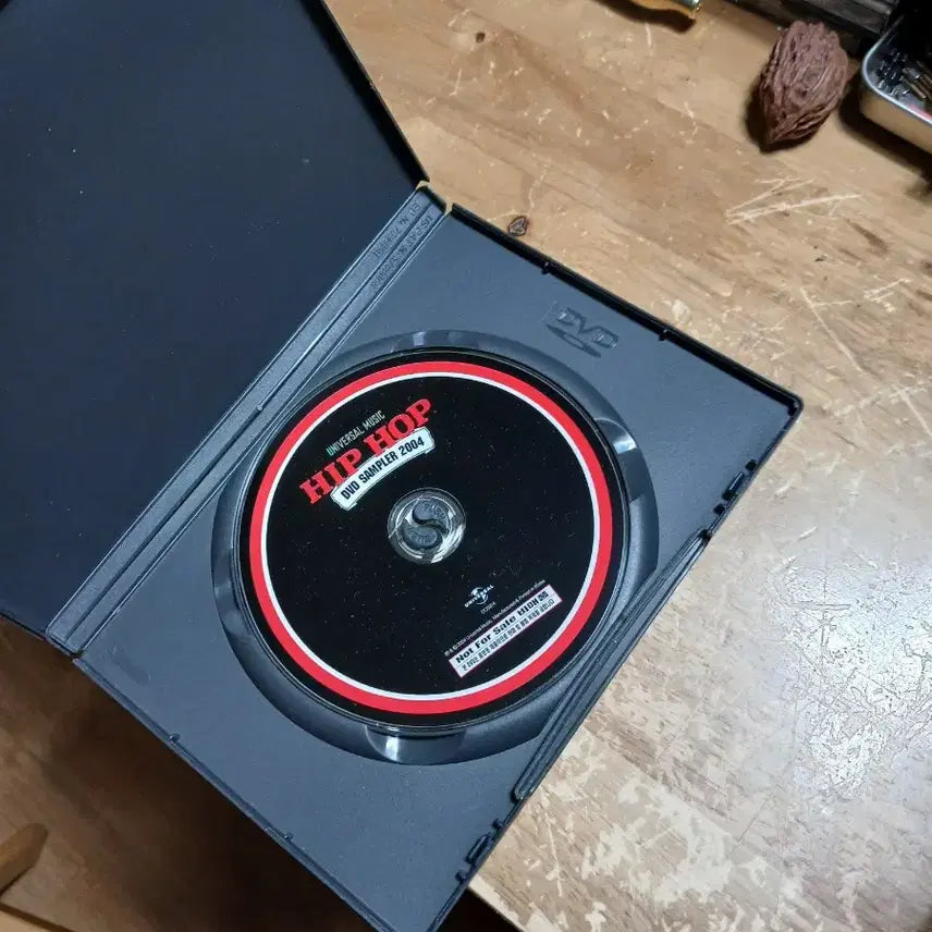 [BUNJANG] Universal Music 2004 Hip-hop DVD Sampler / Universal Music 힙합 DVD 샘플러 2004ㅂ매품미사용 소장