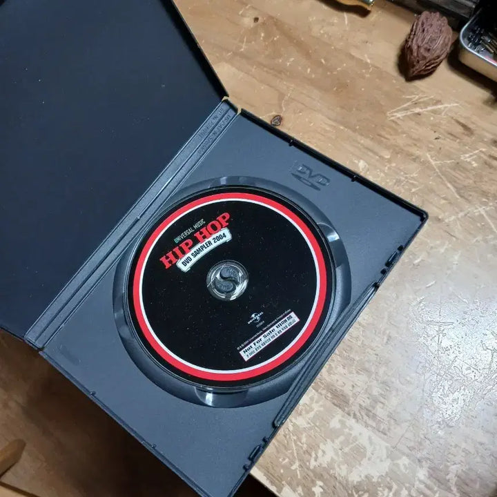 [BUNJANG] Universal Music 2004 Hip-hop DVD Sampler / Universal Music 힙합 DVD 샘플러 2004ㅂ매품미사용 소장