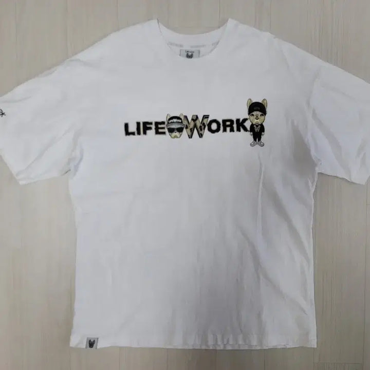 [BUNJANG] Life Work Radog Graphic Round T-shirt / (M)라이프워크 라독그래픽 라운드 반팔티셔츠 판매합니다